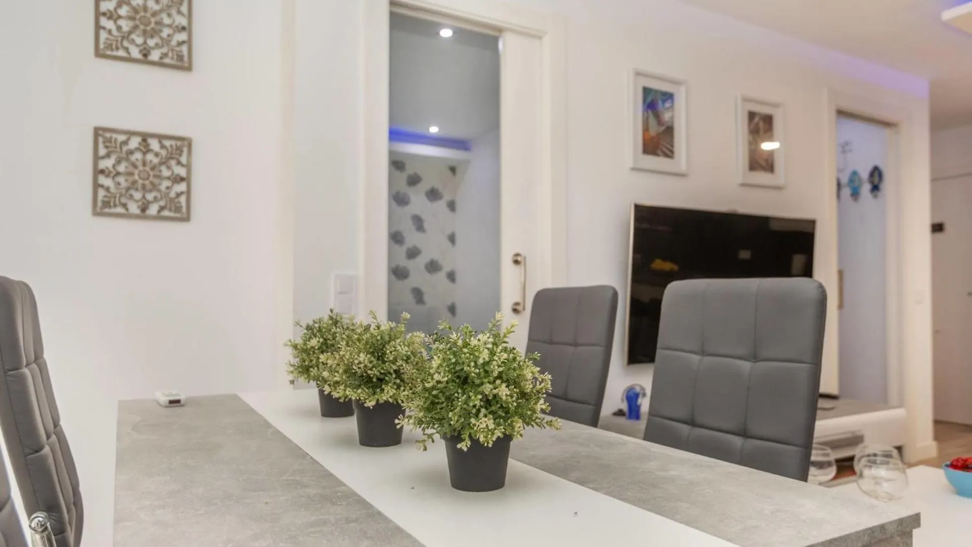 Apartment Leon By Interhome Lloret de Mar 0*,