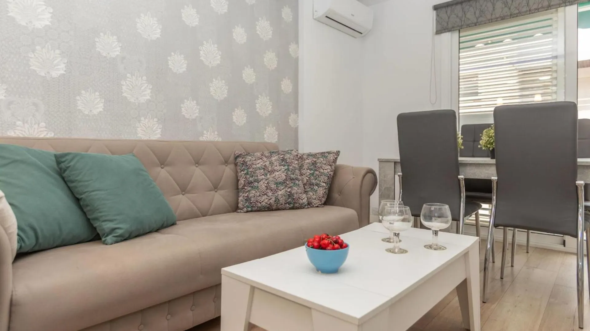 Apartment Leon By Interhome Lloret de Mar 0*,